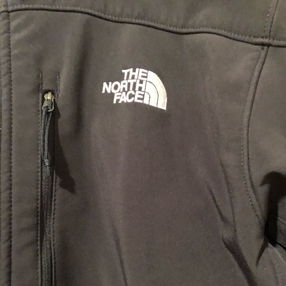 Men’s North Face Jacket - Picture 2 of 4